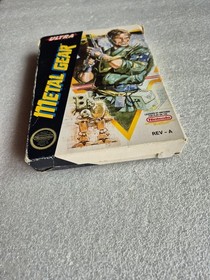 Metal Gear Nintendo NES-ME-USA cartuccia in scatola