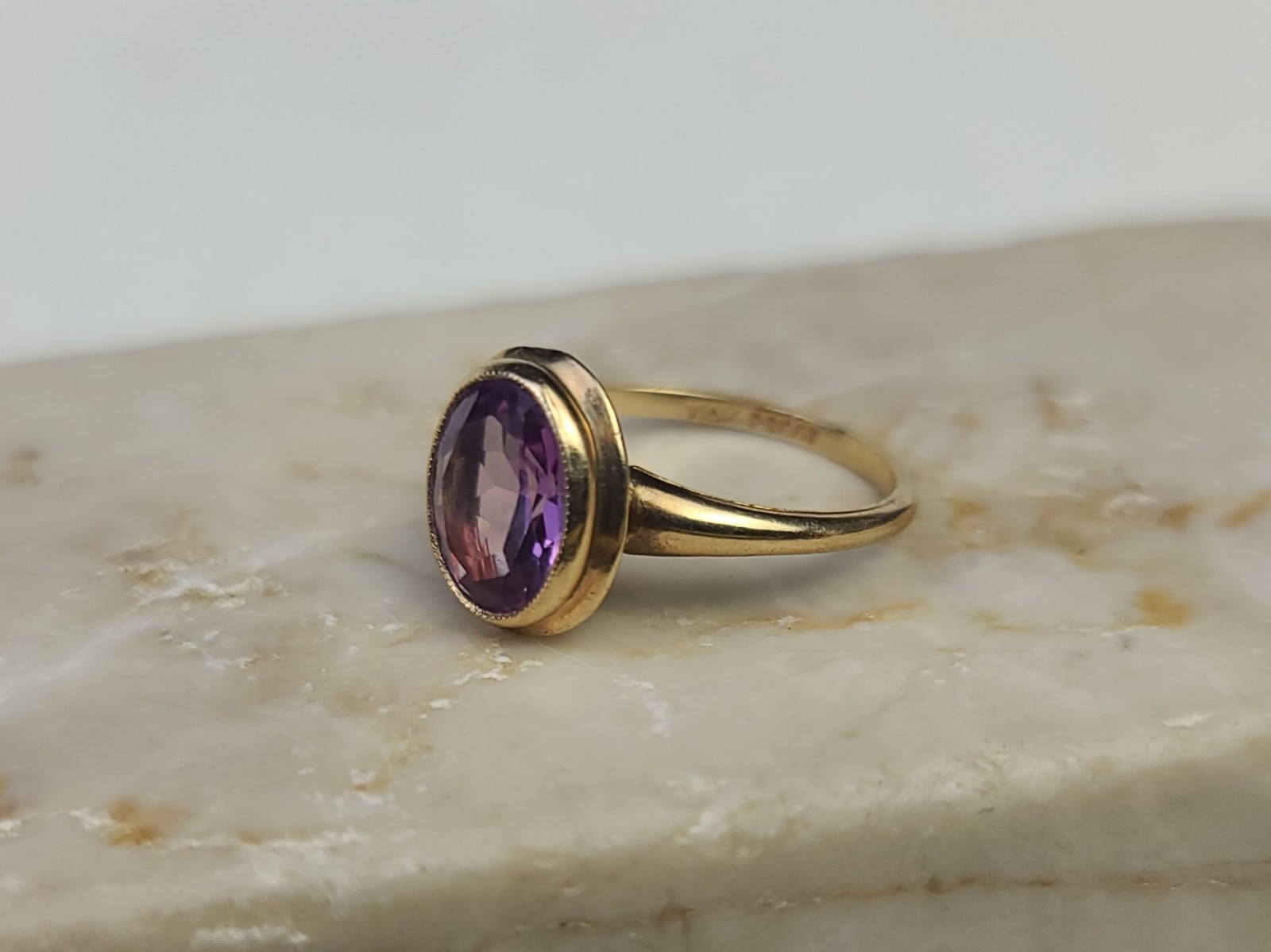 10k Solid Yellow Gold Color Changing Sapphire Gem… - image 9