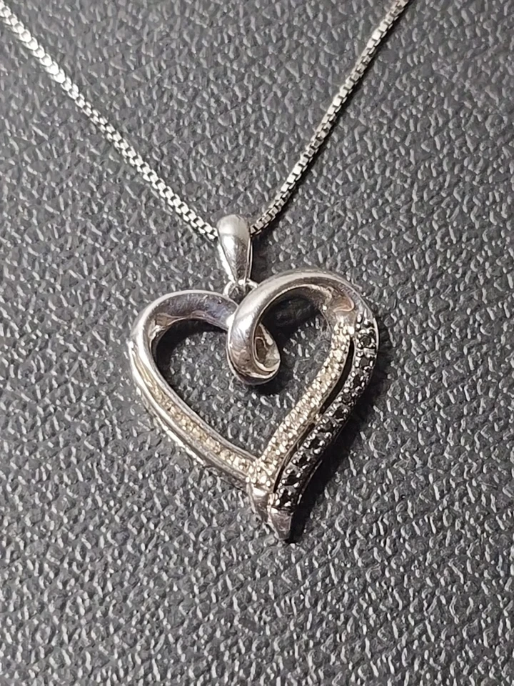 Sterling Silver Natural White & Black Diamond Heart Pendant Necklace.18ctw - Image 3 of 4
