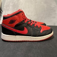Nike Air Jordan 1 Mid Shoes Youth Size 5.5Y Black Red Bred Sneakers DQ8423-060