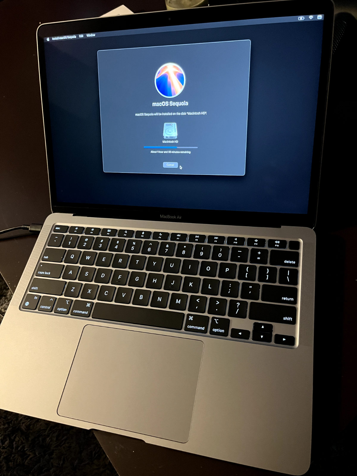 13-inch MacBook Air M1 8GB Ram, 256GB SSD, Gray, Used, Model A2337, CLEAN