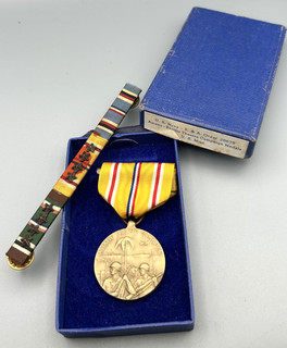 WWII Navy USMC Asiatic Pacific Campaign Medal & Ribbon Bar With Cardboard Box