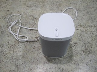 Sonos PLAY 1 White Wireless Wi Fi Streaming Speaker w/ Power Cable Works Fine
