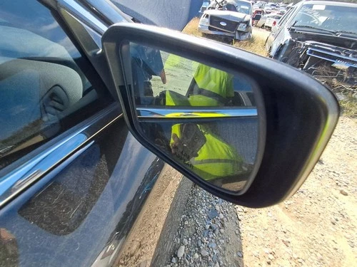 Used Right Door Mirror fits: 2017 Nissan Altima Power Sdn non-heated w/o LED tur