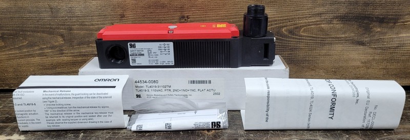 Omron Robotics & Safety Technologies Safety Switch (TL4019-31102) (OPEN BOX)