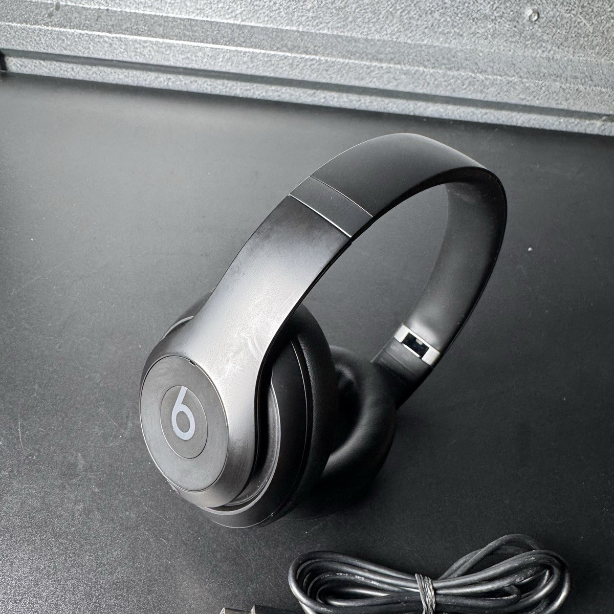 Beats by Dr. Dre Studio Pro Black Wireless Bluetooth Over-Ear