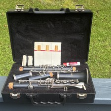 Selmer 1400 B-Flat Clarinet Plus Accessories School Sale or send me an offer