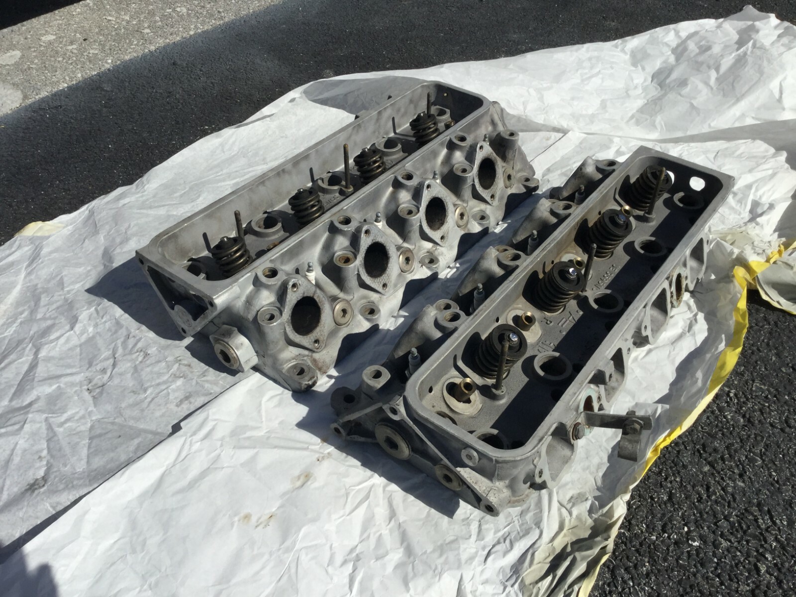 ROLLS ROYCE Cylinder Heads P/N UE35951/CC Matching Pair