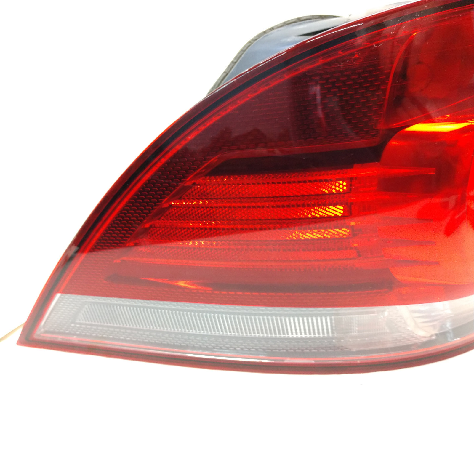 2009 2014 Vw Jetta Wagon Driver Left Side Tail Light Oem Ebay 