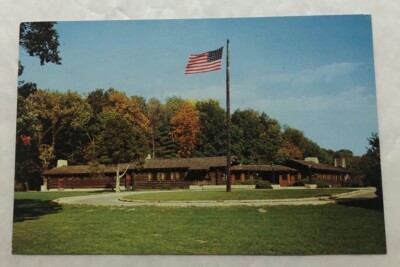 White Pines Forest Lodge Located Near Oregon, Illinois. Postcard (F2)