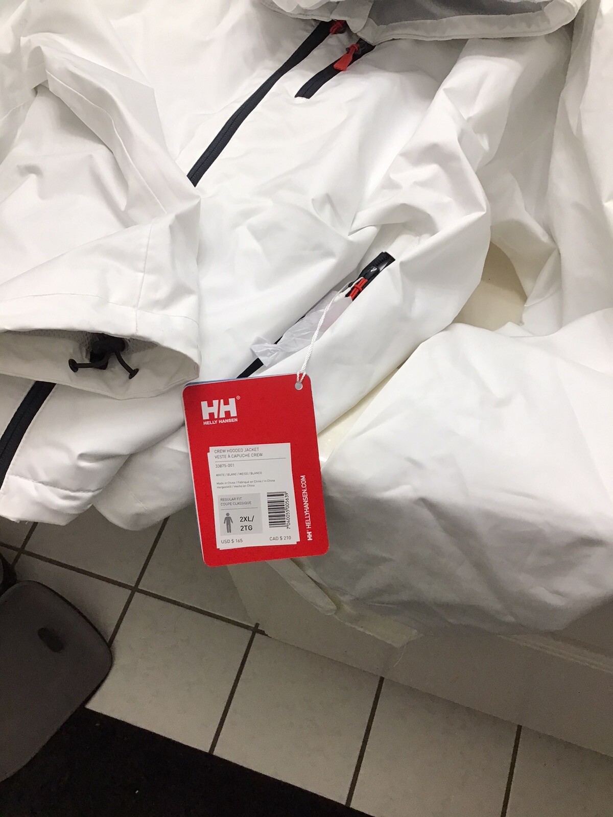 NEW 2XL Helly Hansen Hooded Sailing Jacket Waterproof Snowboard Winter Sail Boat