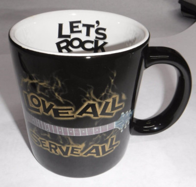 LG HARD ROCK CAFE EDMONTON BLACK COFFEE MUG LET'S ROCK LOVE ALL SERVE ALL OM32-4