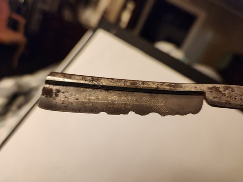 VINTAGE BLACK HANDLED STRAIGHT RAZOR JOHAN ENGSTROM PRISBELONTA- MADE IN SWEDEN - Picture 9 of 9