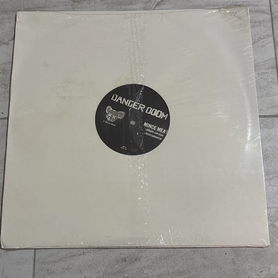 Danger Doom – Sofa King / Mince Meat 12" Record Danger Mouse and MF Doom PROMO Foto 2 de 2