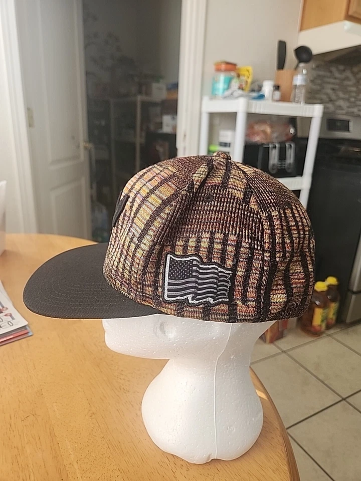 Gorra Mitchell & Ness NBA San Antonio Spurs bandera negra Snapback Foto 4 de 4