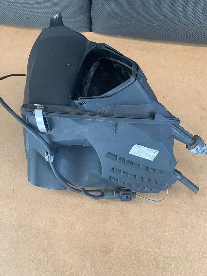 2005-2008 AUDI A6 QUATTRO 3.2L CONJUNTO DE CAIXA DE PURIFICADOR DE AR 4F0133835G FABRICANTE DE EQUIPAMENTO ORIGINAL - Imagem 3 de 4
