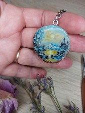 Obraz Brelok Z żywicą epoksydową Na drewnianym dysku Ręcznie malowany (unikat)