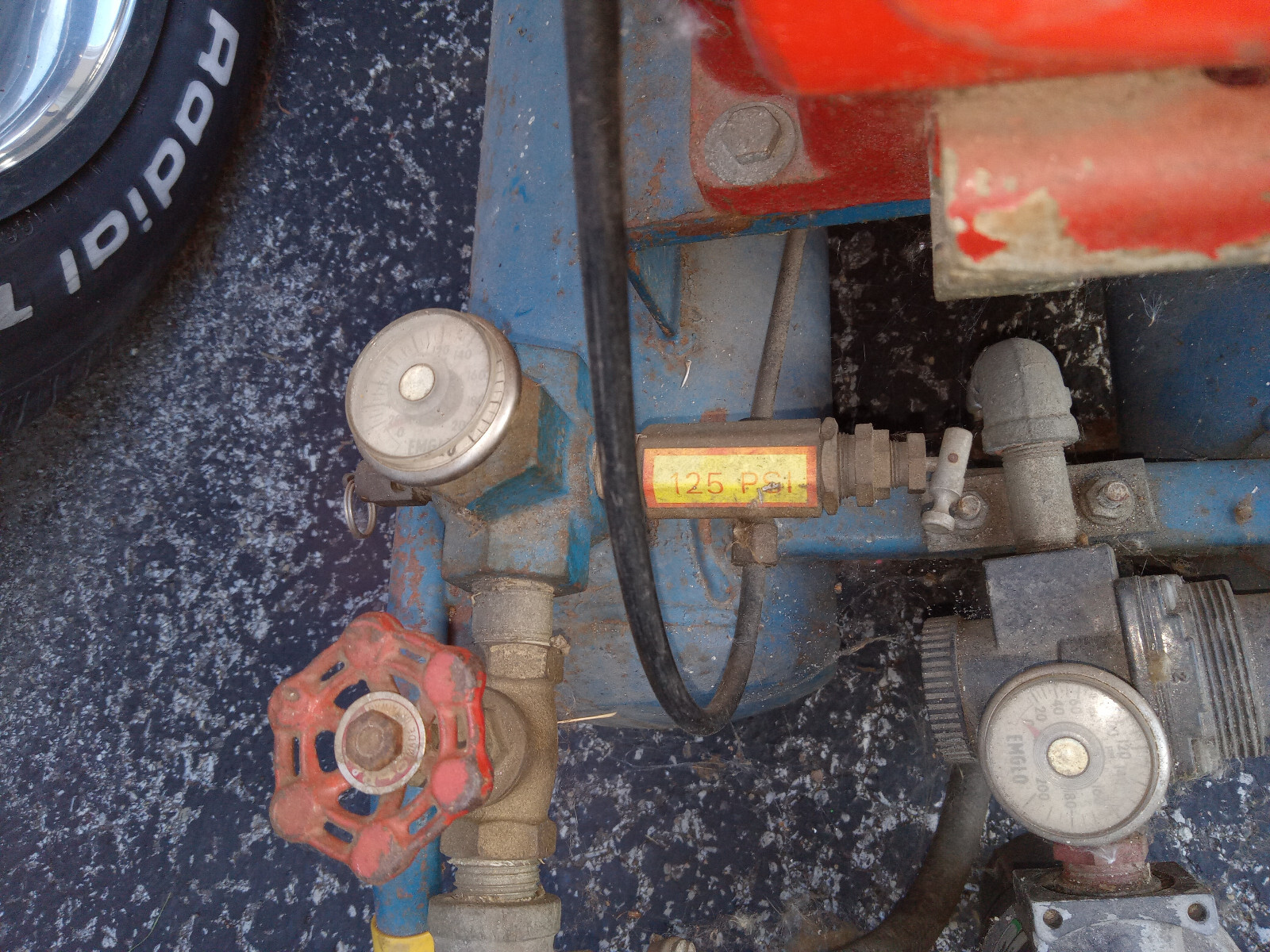 Emglo 8HP gas air compressor eBay