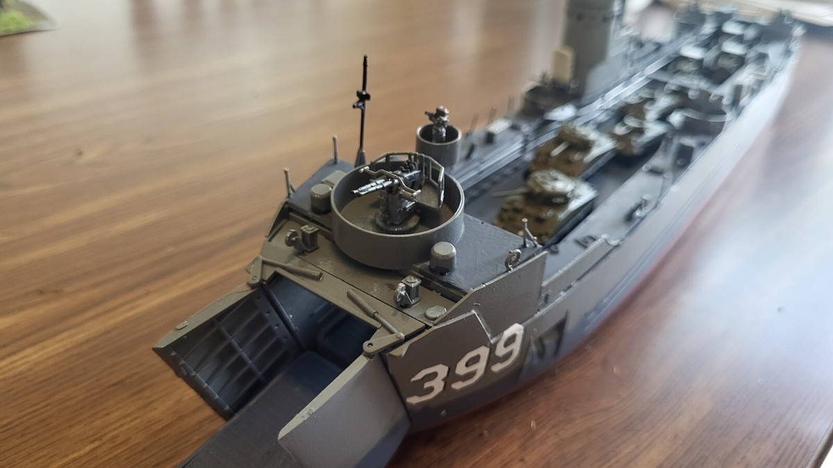 Revell US Navy Landing Ship Medium PRO PAINTED Museum Quality | eBay