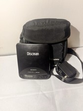 Sony D-121 Discman w/ Carry Case And Charger for parts/repair 