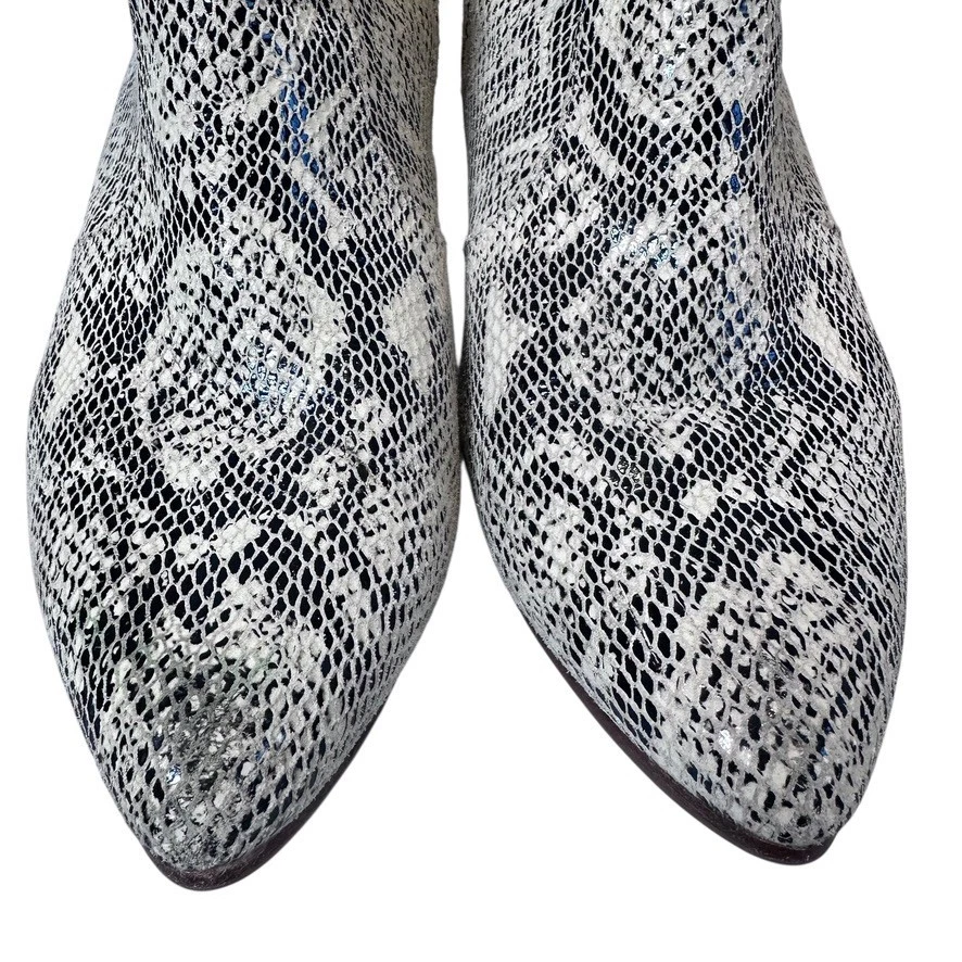 Bared boots. 42. Black & White snakeprint Raptor heeled boots. No insole - image 3 of 4