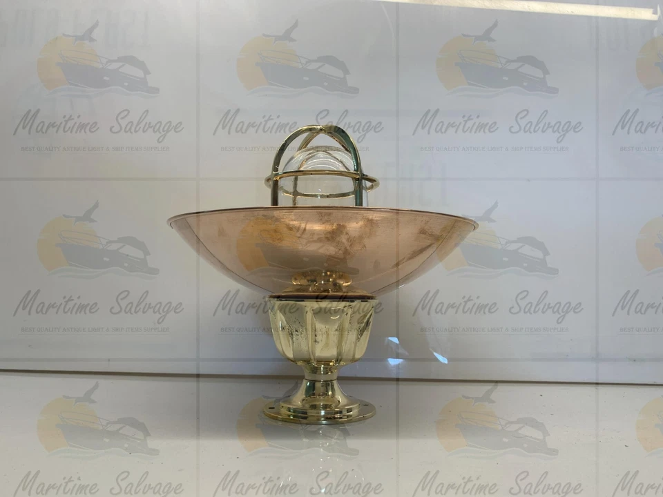 Mampara de latón de montaje empotrado con pantalla de cobre - Accesorio de techo náutico Foto 3 de 4