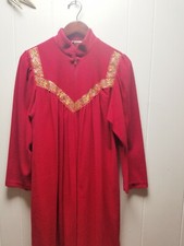 Womens Housecoat Gown Sz Small Vintage Union Made USA Cinnamon Red Floral