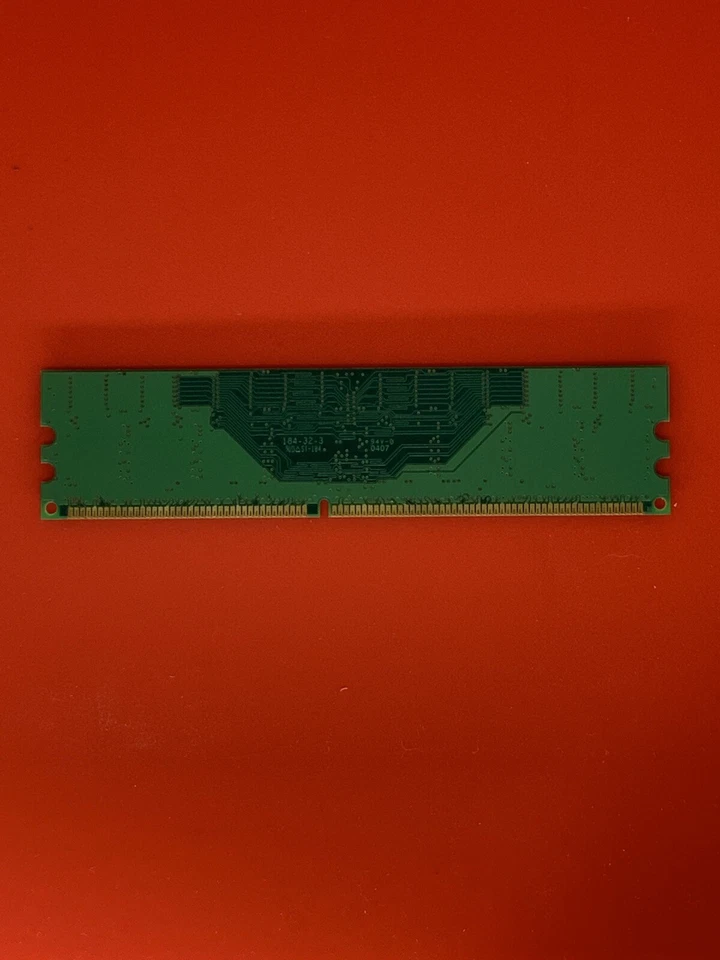 PC3200U-30330-A0 Infineon 256MB DDR SDRAM Memory Card - Image 2 of 2