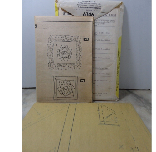 Almohada de colección Simplicity decoración del hogar patrón 6146 almohadas de retazos sin cortar 1983 - Imagen 2 de 2