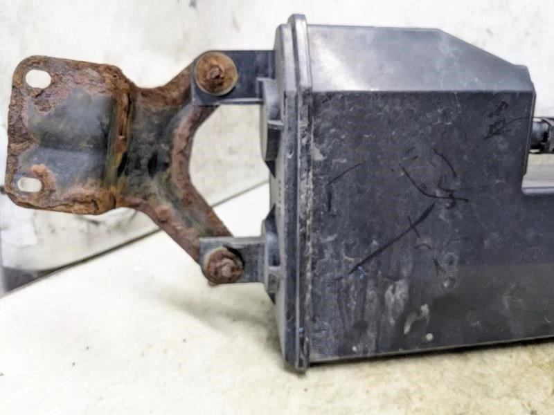 Bote de emisión evaporador de vapor de combustible Subaru Forester 2014-2018 42035FJ010 OEM Foto 2 de 4