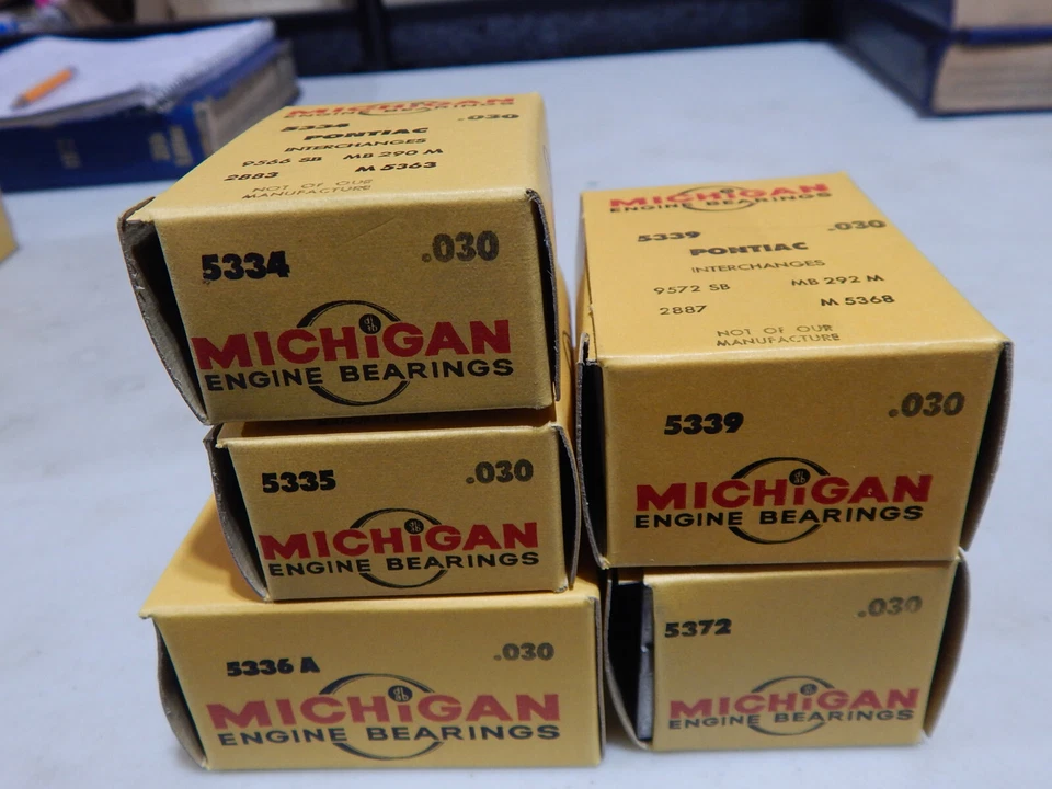 JUEGO PRINCIPAL DE GRAN TAMAÑO +030, 1954, PONTIAC 268,4 PULGADAS CÚBICAS V8, JEFE, JEFE ESTRELLA Foto 2 de 4