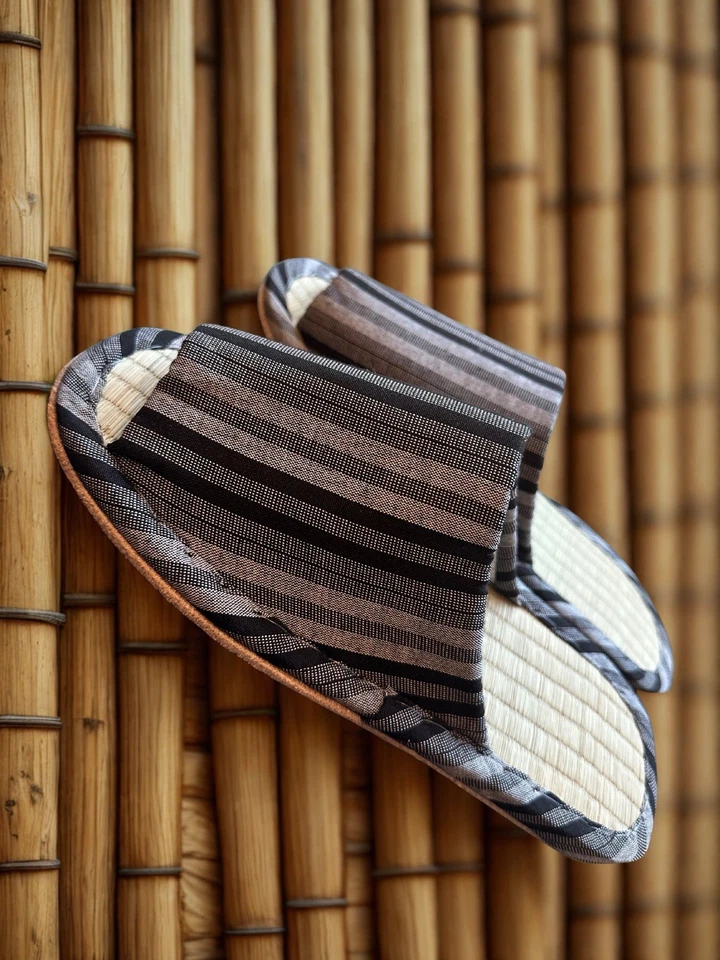 ZAPATILLAS TRANSPIRABLES BAMBÚ RAYAS Foto 3 de 4