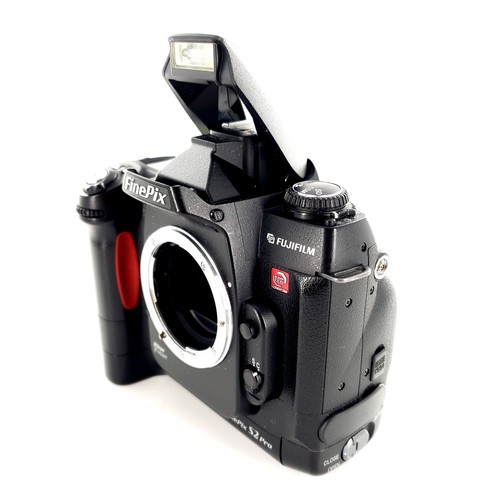 Fujifilm FinePix S Series S2 Pro 6.2MP Digital SLR Camera Body Only Tested Works - Picture 4 of 14