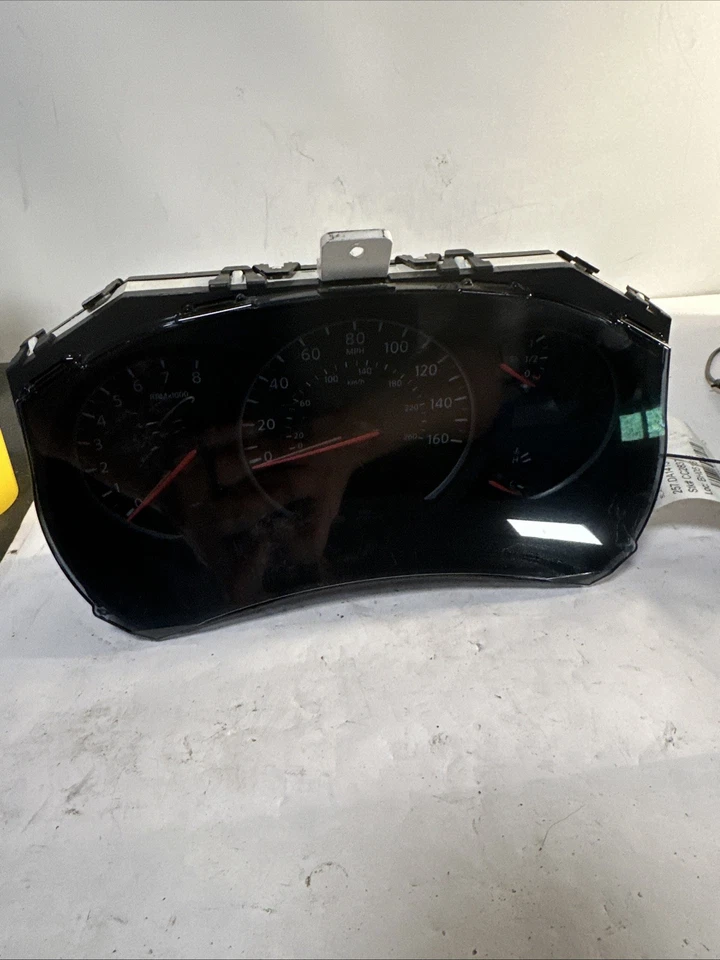 2011 to 2017 Nissan Quest Speedometer Cluster Gauge GG1 - Image 2 of 4