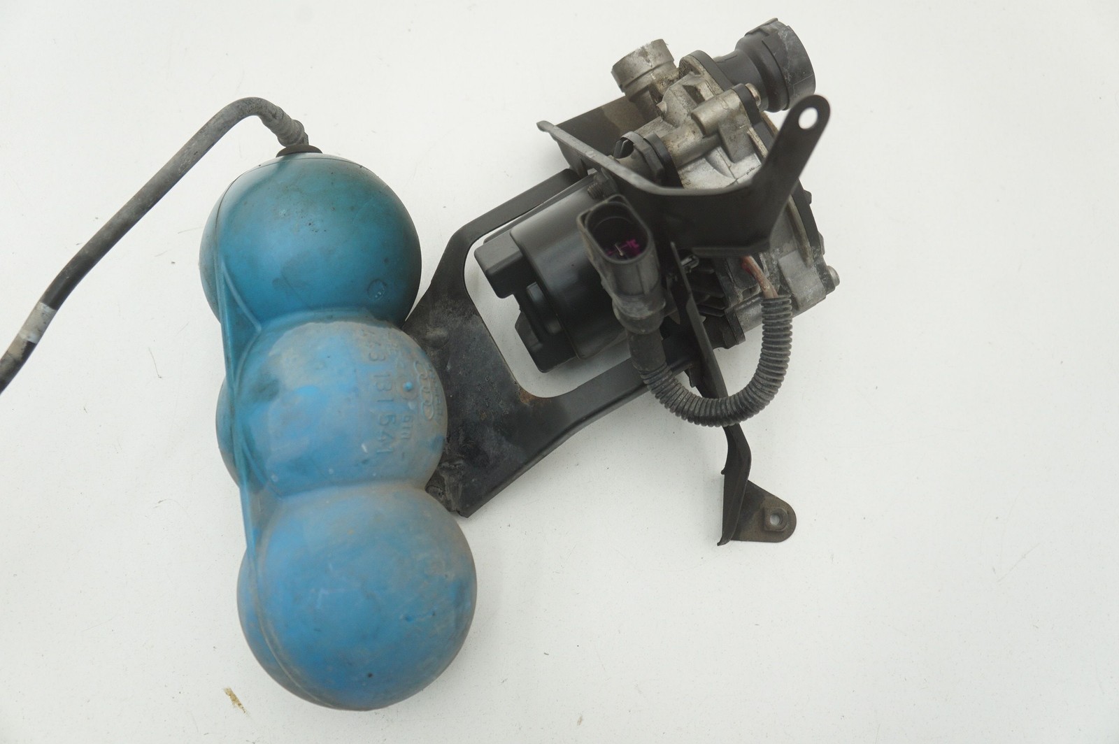 Vacuum Pump Pressure Reservoir 3W5253674C Bentley Continental Flying Spur 2015