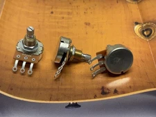 10x Bourns 500K Pot 3/8” Med Length w/Split Shaft Audio Taper Low Friction