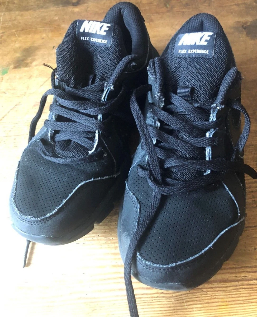 Boys nike trainers size 3 hotsell
