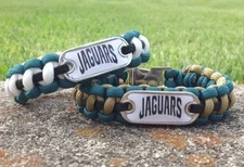 Jacksonville Jaguars Paracord Bracelet w/ NFL Dog Tag and Metal Buckle. AWESOME!