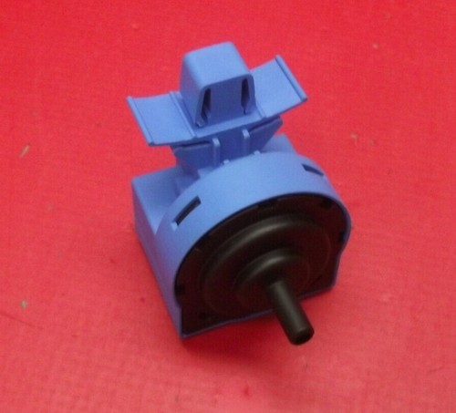 Waschmaschine BUSH WMDF714W DRUCKSCHALTER