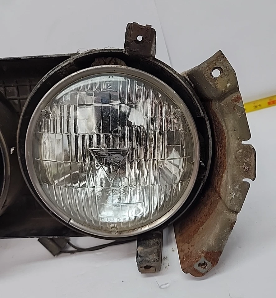 Conjunto de faros usados OEM GM LH/RH conjunto 5954708 1963 Buick Wildcat (SVM54) Foto 4 de 4