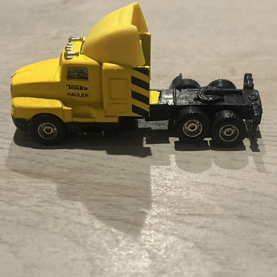 Semirremolque Maisto Tonka Hauler Kenworth T2000 Foto 2 de 4