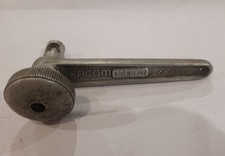 Clé Facom T 150 Mot 233 pour réglage des culbuteurs des véhicules anciens.