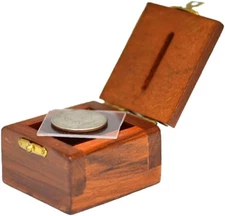 Magician'S Ching Ling Coin Box Penetration Coin through Solid Glass Sheet Gimmic