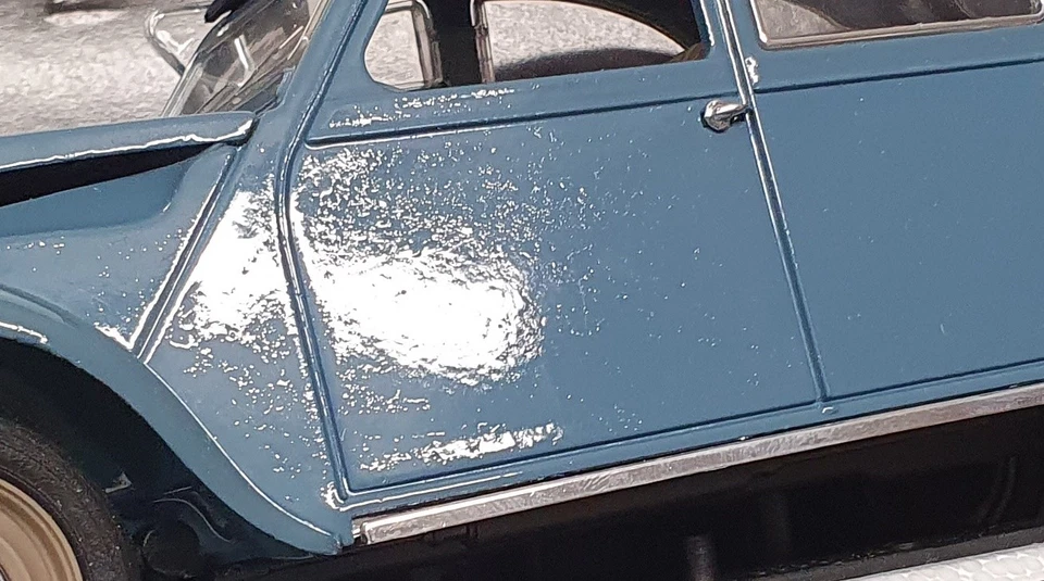 Solido 1/18 Scale Diecast 8028 - 1966 Citroen 2CV - Blue - Image 4 of 4