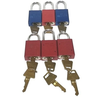 American Lock  Lot of 6 Keyed  Padlocks, 4 -Series 1100s, 2 - Series A1100
