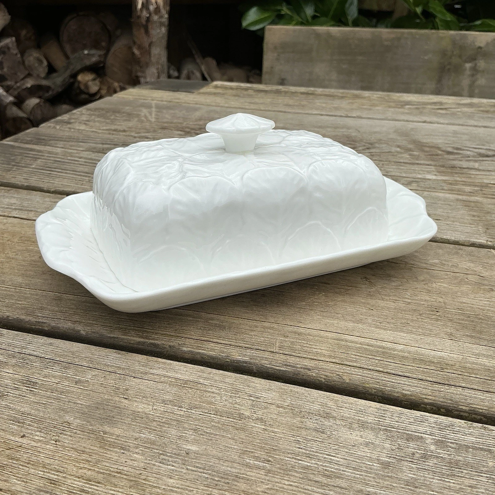 Wedgwood Bone China White Countryware Butter Dish With Lid Cabbage Leaf Pattern