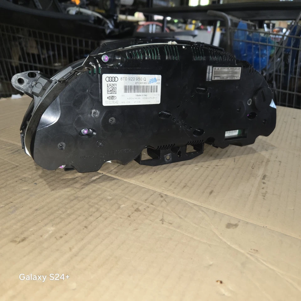 Cuadro de instrumentos velocímetro Audi A5 Speedo 2009-2012 8T0920950Q OEM 123 k Foto 4 de 4