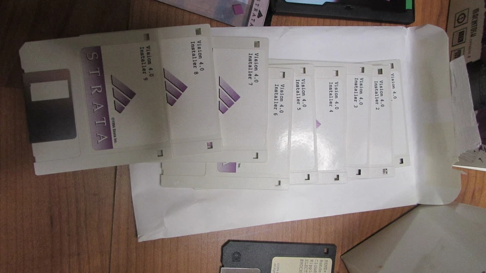 VTG Macintosh Apple Strata Vision 3D and Alias Sketch 3D Illustrator Design 90's - Image 4 of 4