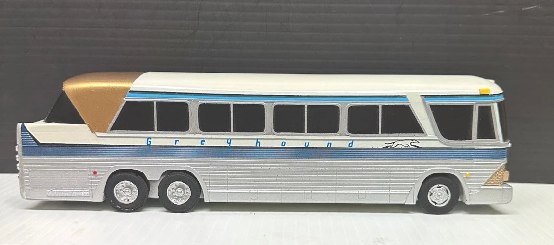 OO BUS KIT Leyland National Single Deck Green Vari-kit Peco 5143 EUR 25