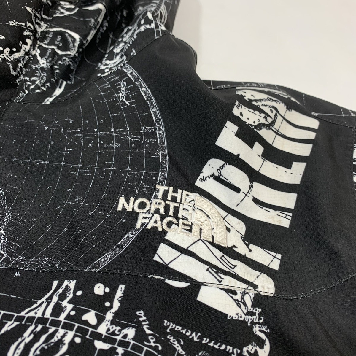 SUPREME X NORTH FACE SS2012 Black VENTURE Jacket | eBay SUPREME X NORTH FACE SS2012 Black VENTURE Jacket | eBay